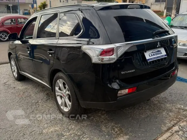 OUTLANDER - 2.0 16V 4P AUTOMÁTICO