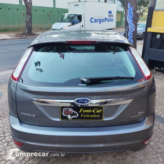 Focus TITANIUM 2.0 16V Flex 5p Mec.