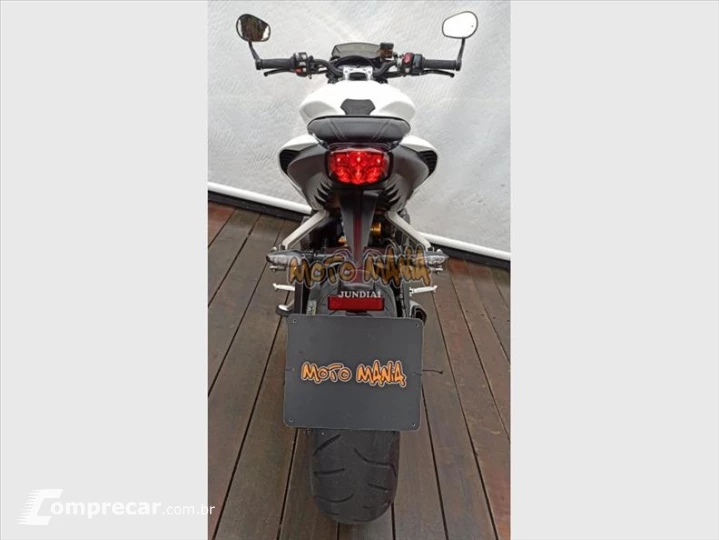 STREET TRIPLE 765 RS