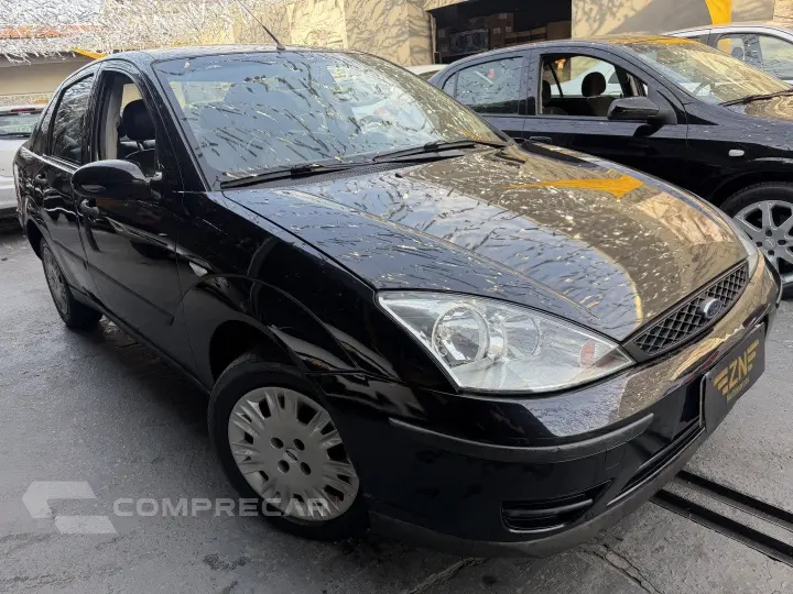 FOCUS 1.6 GLX SEDAN 8V FLEX 4P MANUAL