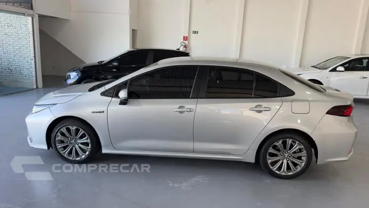 COROLLA 1.8 VVT-I Hybrid Altis