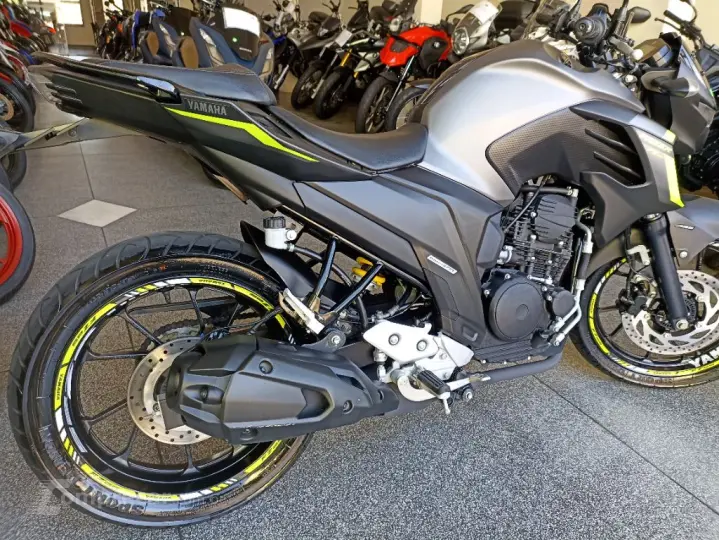 FZ25 250 FAZER FLEX