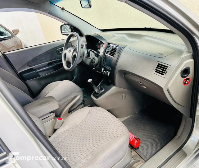TUCSON 2.0 MPFI GL 16V 143cv 2WD