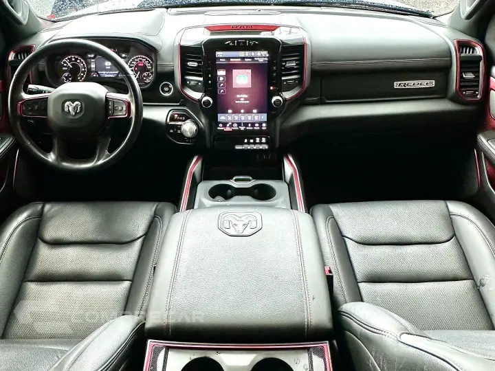 1500 5.7 V8 GASOLINA REBEL CD 4X4 AUTOMÁTICO