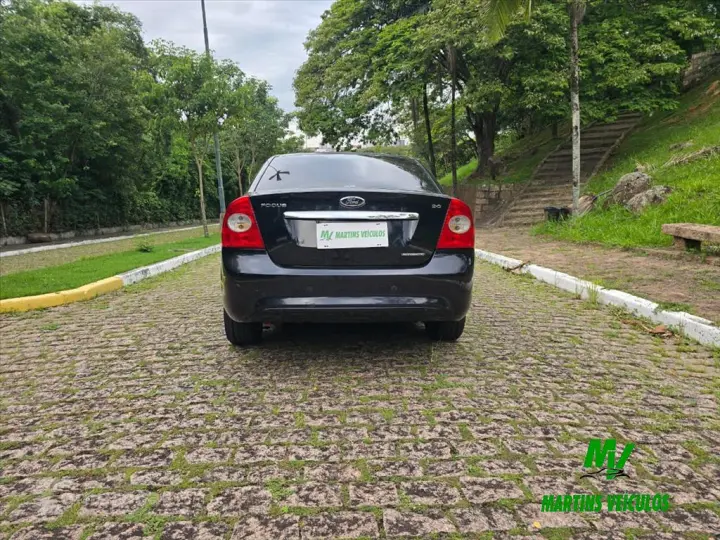FOCUS 2.0 GHIA SEDAN 16V FLEX 4P AUTOMÁTICO