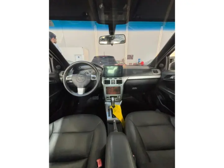 VECTRA 2.0 MPFI ELEGANCE 8V 140CV FLEX 4P AUTOMÁTICO