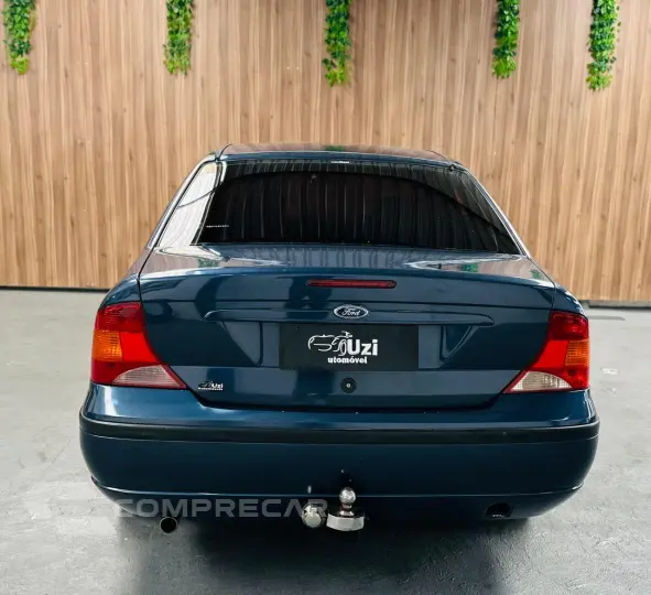 FOCUS 1.6 GL Sedan 8V