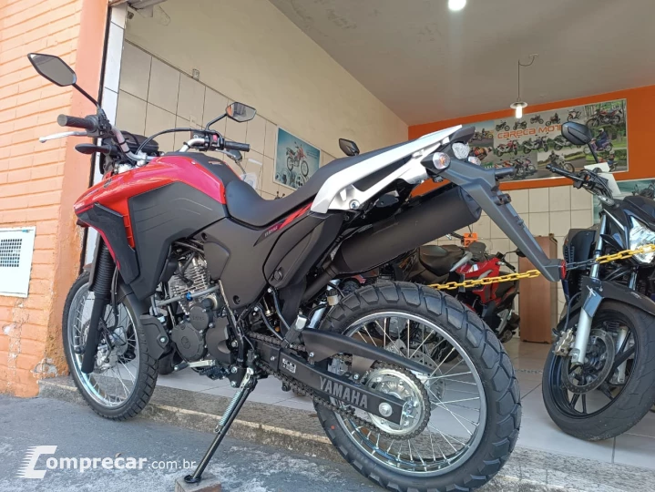 XTZ 250 LANDER