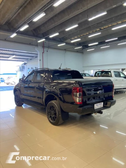 RANGER 2.2 Black 4X2 CD 16V