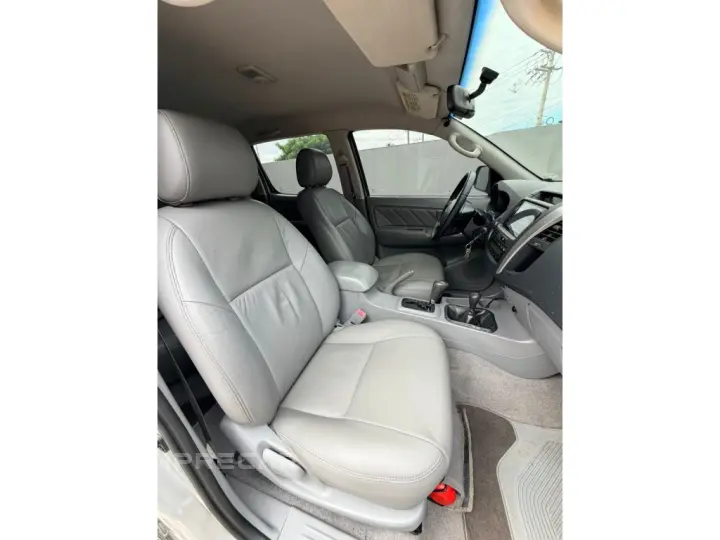 HILUX 3.0 SRV 4X4 CD 16V TURBO INTERCOOLER DIESEL 4P AUTOMÁT