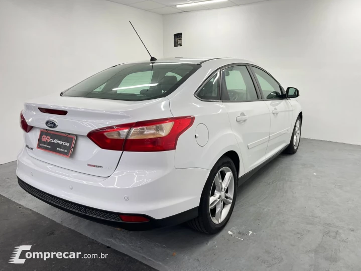 Focus Sedan 2.0 16V/2.0 16V Flex 4p Aut.