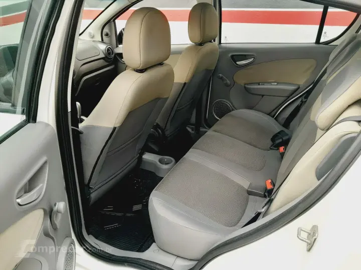 Palio ESSENCE Dualogic 1.6 Flex 16V 5p