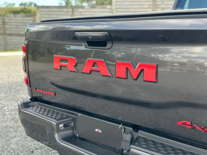 2500 6.7 I6 TURBO DIESEL LARAMIE CD 4X4 AUTOMÁTICO