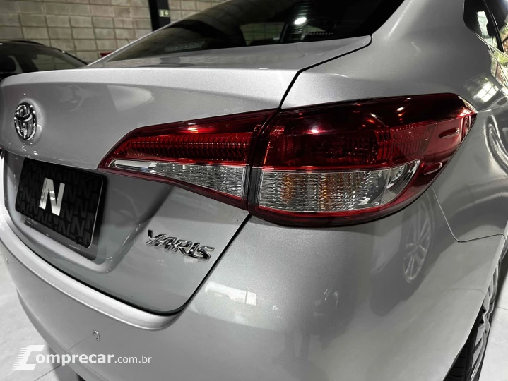 YARIS 1.5 16V FLEX SEDAN XL LIVE MULTIDRIVE