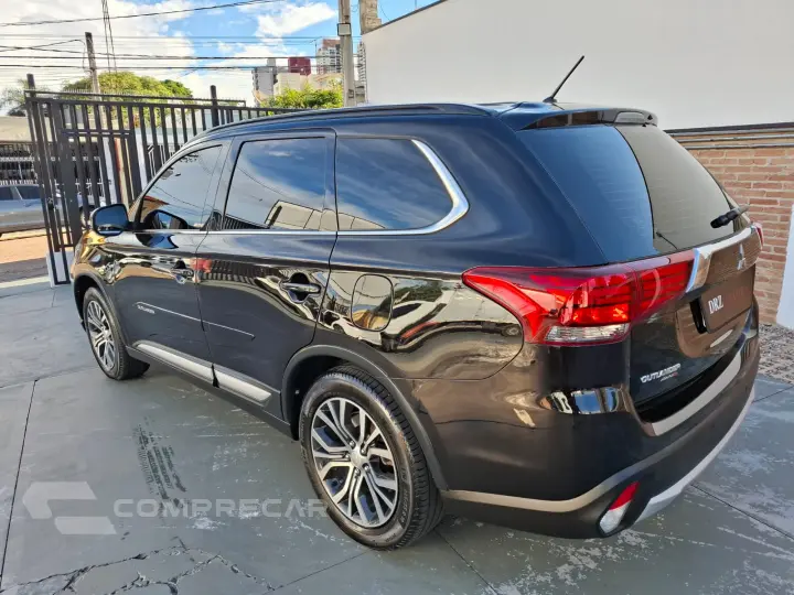 OUTLANDER 3.0 GT 4X4 V6 24V