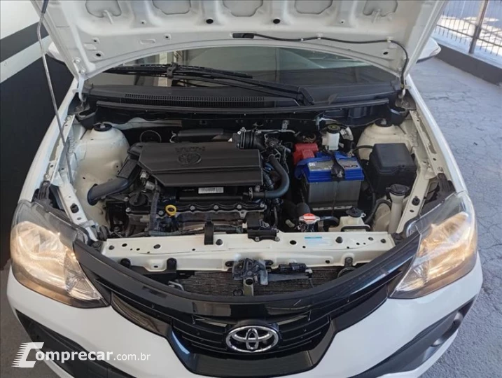 ETIOS 1.5 X Plus Sedan 16V