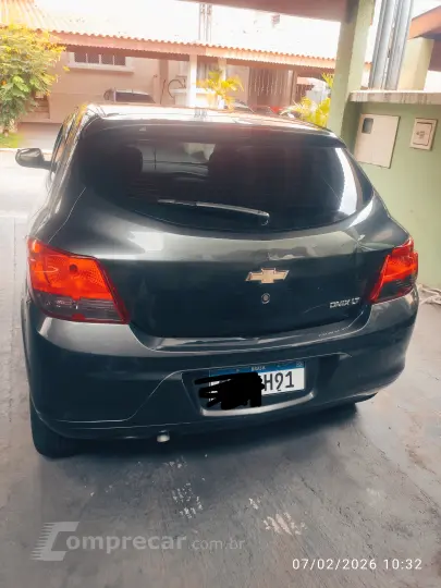 Ônix LT 1.4 Automático