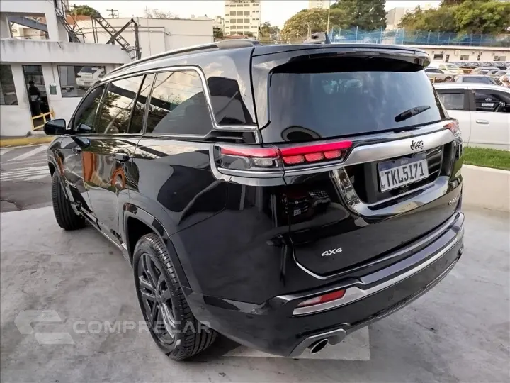 COMMANDER 2.0 Hurricane 4 Turbo Overland
