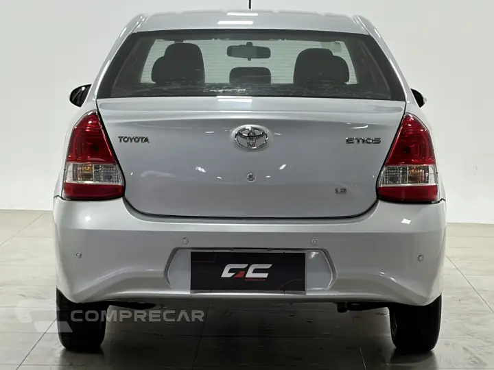 ETIOS 1.5 X PLUS SEDAN 16V FLEX 4P AUTOMÁTICO