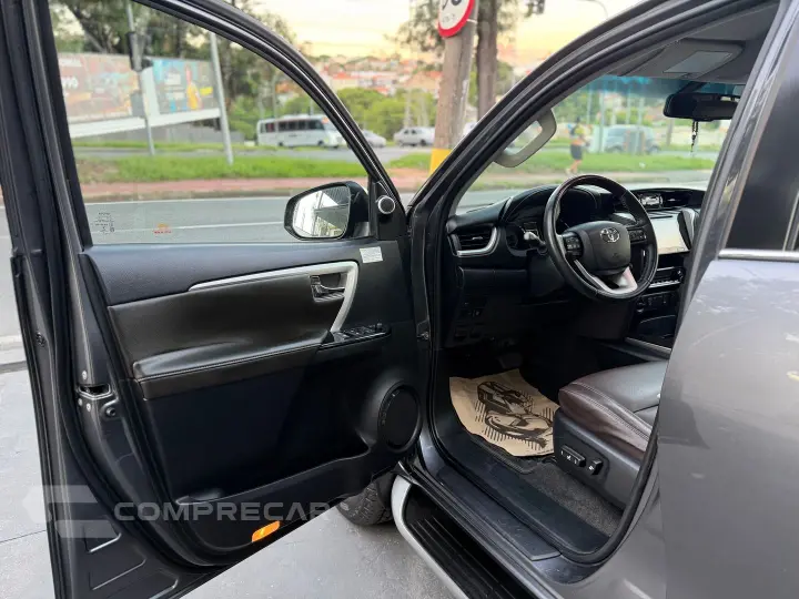 Hilux Sw4 2.8 Srx 4X4 7 Lugares 16V Turbo Intercooler Diesel