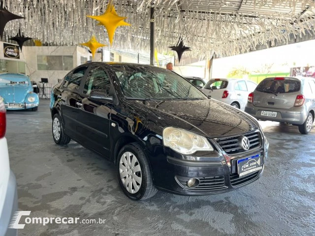 POLO SEDAN - 1.6 MI 8V 4P MANUAL