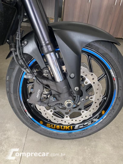 GSX-S 750