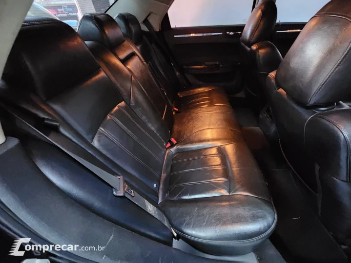300C V6