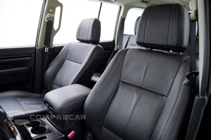 Pajero HPE Full 3.2 4x4 T.I.Dies. 5p Aut