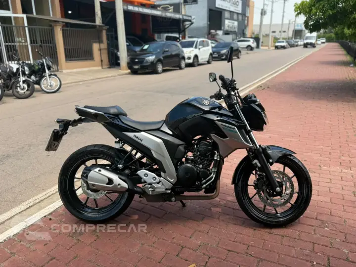 FZ25 FAZER