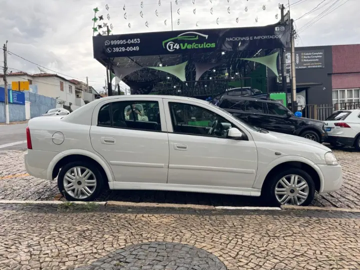 Astra Advantage 2.0 MPFI 8V FlexPower 5p