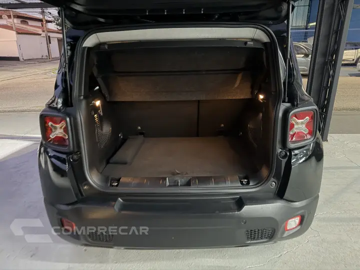 RENEGADE 1.8 16V FLEX LONGITUDE 4P AUTOMÁTICO