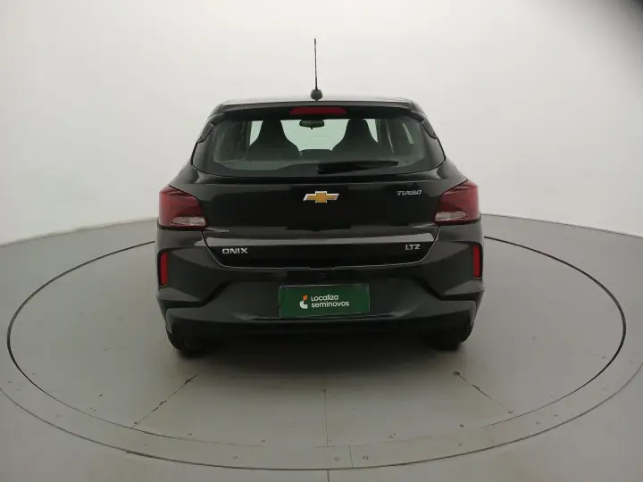 ONIX 1.0 TURBO FLEX LTZ AUTOMÁTICO