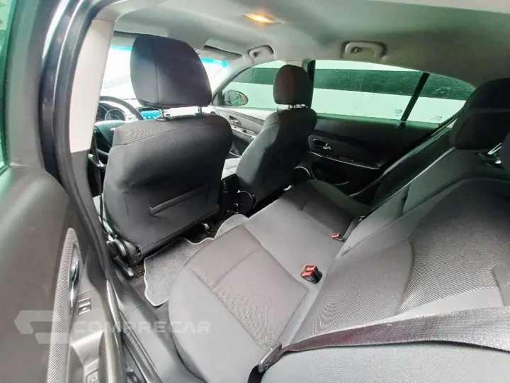 CRUZE HB Sport LT 1.8 16V FlexP. 5p Mec