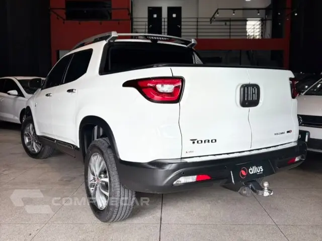 TORO - 2.0 16V TURBO VOLCANO 4WD AT9