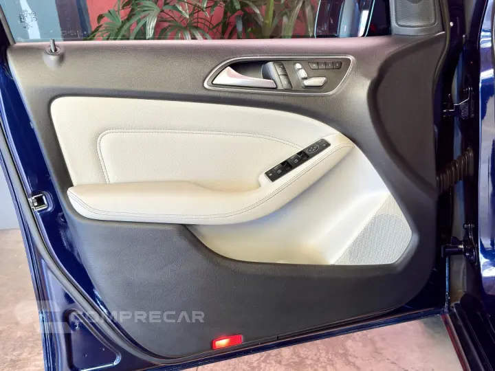 B 200 1.6 CGI FLEX 7G-DCT