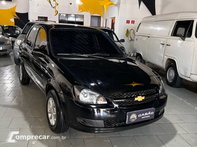 CLASSIC - 1.0 MPFI LS 8V 4P MANUAL