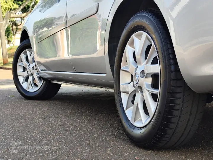 VERSA 1.6 16V SV  FLEXSTART 4P AUT.