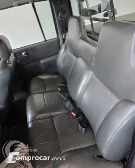 S10 2.4 MPFI Executive 4X2 CD 8V
