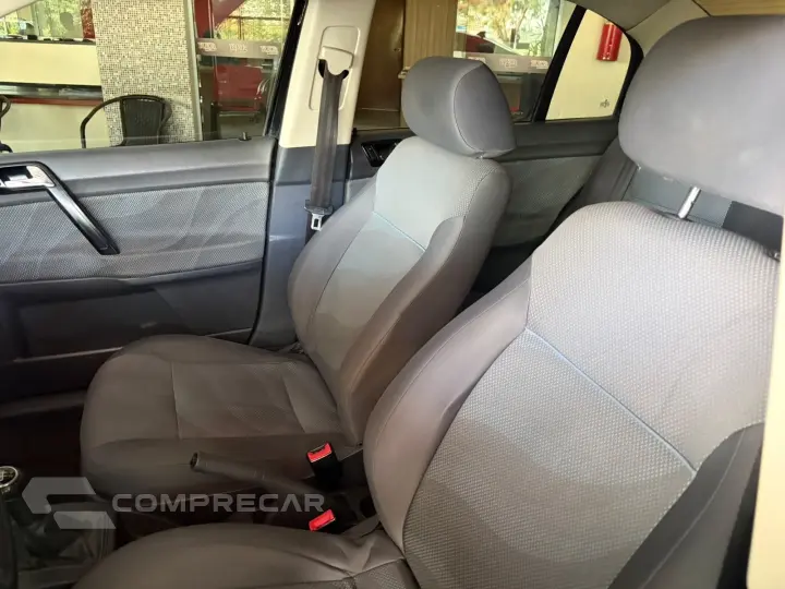 POLO SEDAN 1.6 MI 8V FLEX 4P MANUAL