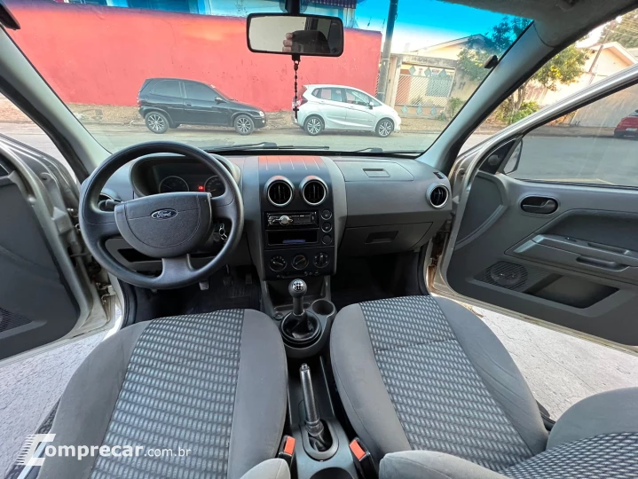 ECOSPORT 1.6 XLS 8V