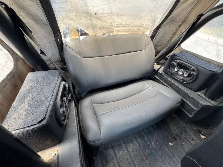 JEEP 2.6 6 Cilindros 12V