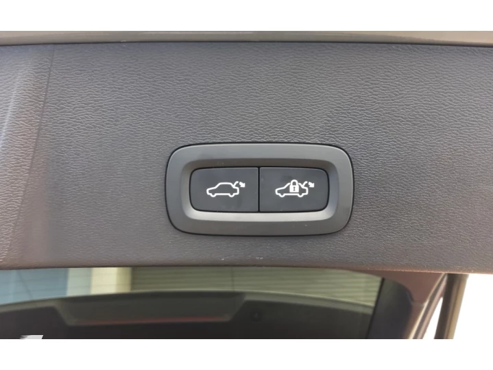 XC40 P6 RECHARGE ELECTRIC PLUS AWD