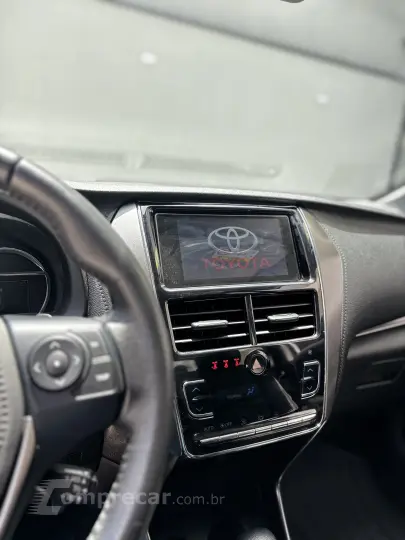 YARIS 1.5 16V Sedan XS