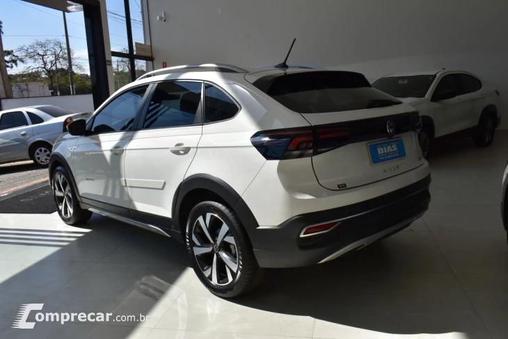 Nivus 1.0 4P FLEX 200 TSI HIGHLINE TURBO AUTOMÁTICO