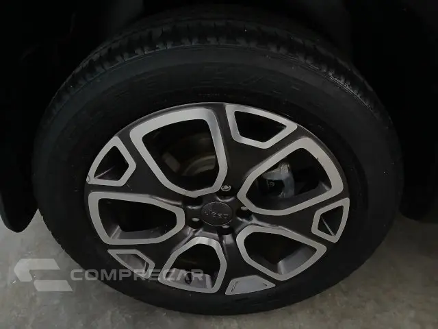 RENEGADE - 1.8 16V LONGITUDE 4P AUTOMÁTICO