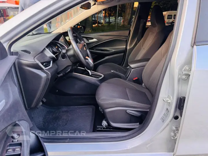 ONIX SEDAN Plus LTZ 1.0 12V TB Flex Aut.