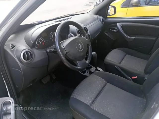 LOGAN - 1.6 EXPRESSION 16V 4P AUTOMÁTICO