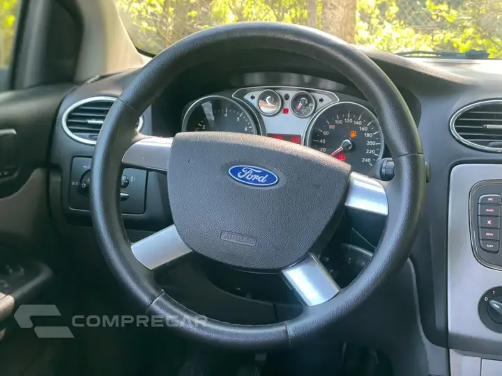 FOCUS 1.6 SE Hatch 16V