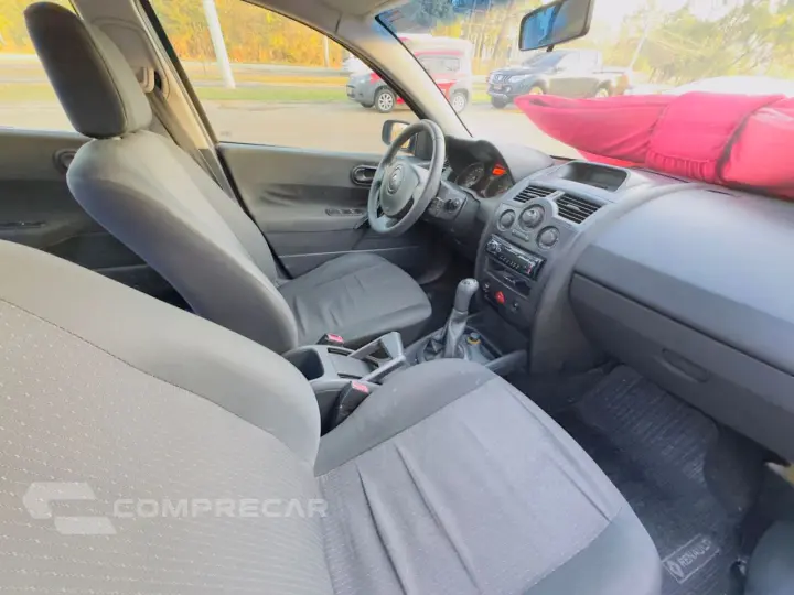 Megane Sedan 1.6 16V 4P FLEX EXPRESION