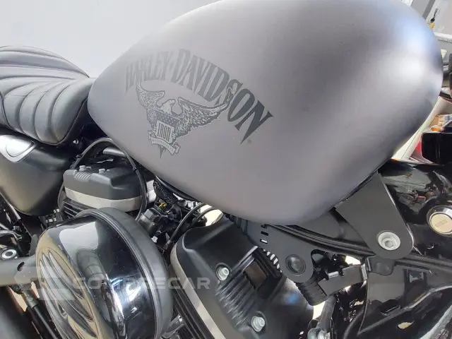 SPORTSTER XL 883N IRON - Custom